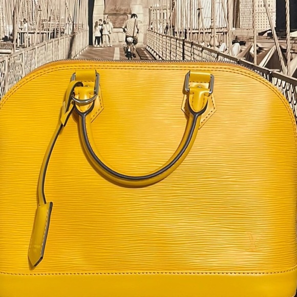 Louis Vuitton Epi Leather Alma PM Bag SALE FIRM - Picture 3 of 8